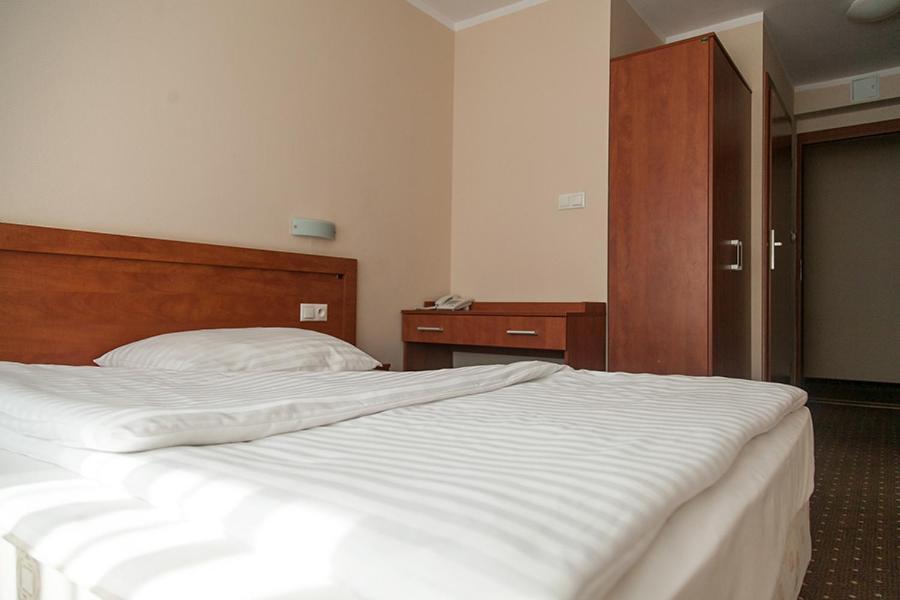 Papaver Hotel Ślesin Zimmer foto