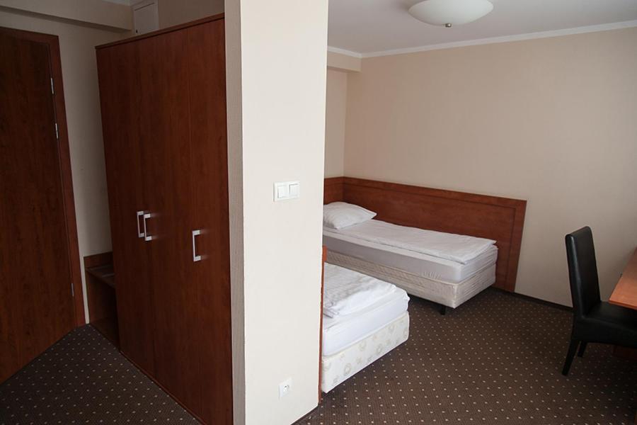 Papaver Hotel Ślesin Exterior foto